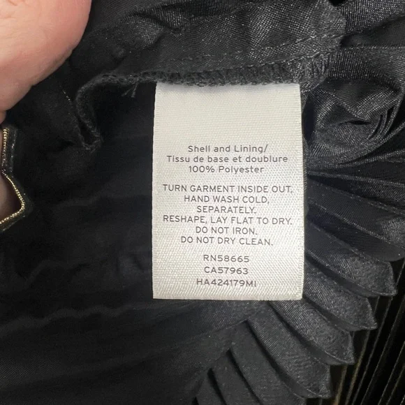 NEW Halogen X Atlantic-Pacific Large Pleated Asymmetrical Gold Black Lame Blouse - Picture 16 of 16